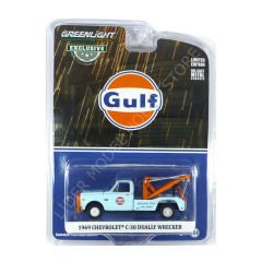 1:64 1969 Chevrolet C-30 Dually Wrecker  Gulf Oil