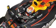 1:12 2023 Red Bull Racing Honda RB19 M. Verstappen 2nd Qatar Sprint Race + Showcase