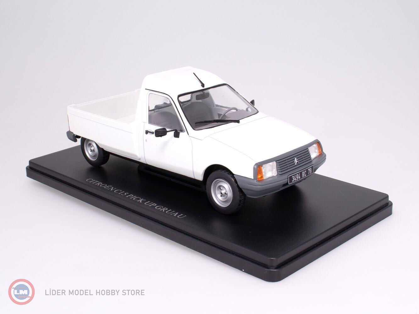 1:24 1982 Citroen C15 Pickup