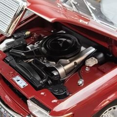 1:18 Norev 1979 Mercedes Benz 350 SEL Middle Red