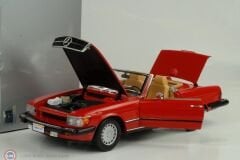 1:18 Norev 1985 Mercedes Benz 300 SL Cabriolet R107 USA Version