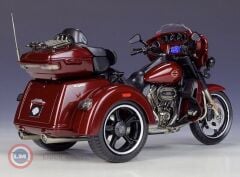 1:12 Maisto 2021 Harley-Davidson CVO Tri Glide