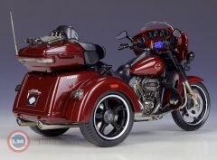1:12 Maisto 2021 Harley-Davidson CVO Tri Glide