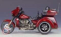 1:12 Maisto 2021 Harley-Davidson CVO Tri Glide