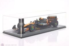 1:18 Spark Mclaren MCL39 #4 3rd Abu Dhabi GP 2025 - Lando Norris - F1 Drivers' World Champion 2025 - with pit board