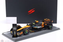 1:18 Spark Mclaren MCL39 #4 3rd Abu Dhabi GP 2025 - Lando Norris - F1 Drivers' World Champion 2025 - with pit board