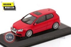 1:43 Maxichamps 2005 Volkswagen GOLF 5 R32