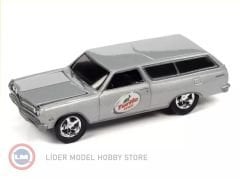 1:64 1965 Chevrolet Chevelle Wagon -  turtle Wax