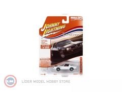 1:64 1977 Pontiac Firebird Trans Am  Cameo