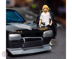 1:24 1971 Nissan Skyline GT-R & Tokyo Revengers Mikey Figürü