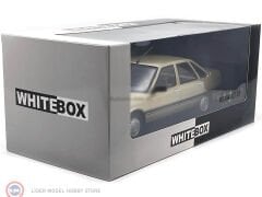 1:24 WhiteBox 1986 Renault 21