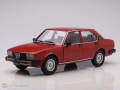 1:18 1978 Alfa Romeo Alfetta Berlina 2000L