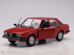 1:18 1978 Alfa Romeo Alfetta Berlina 2000L