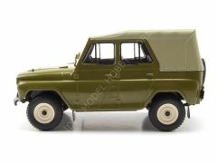 1:24 1965 Uaz 469 Soft Top Closed