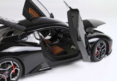 1:18 Maserati MC20 Black Enigma