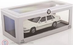 1:18 Triple9 1993 Volvo 850