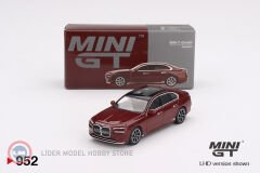 1:64 Mini GT 2023 BMW I7 XDRIVE60 AVENTURIN RED