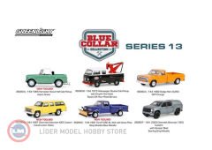 1:64 Greenlight 1965 Harvester Scout Half Cab Pickup in Aspen Green