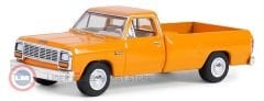 1:64 Greenlight 1982 Dodge Ram D-250 Pickup in DOT Orange