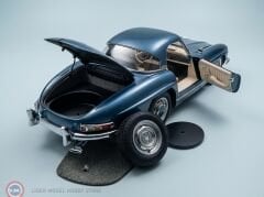 1:18 Mercedes Benz 300 SL W198 Hardtop  Blue