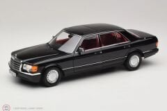 1:18 Norev 1989 Mercedes Benz 560 SEL W126