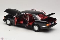 1:18 Norev 1989 Mercedes Benz 560 SEL W126