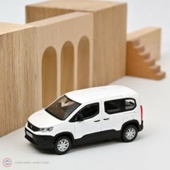 1:43 Norev 2018 Peugeot Rifter