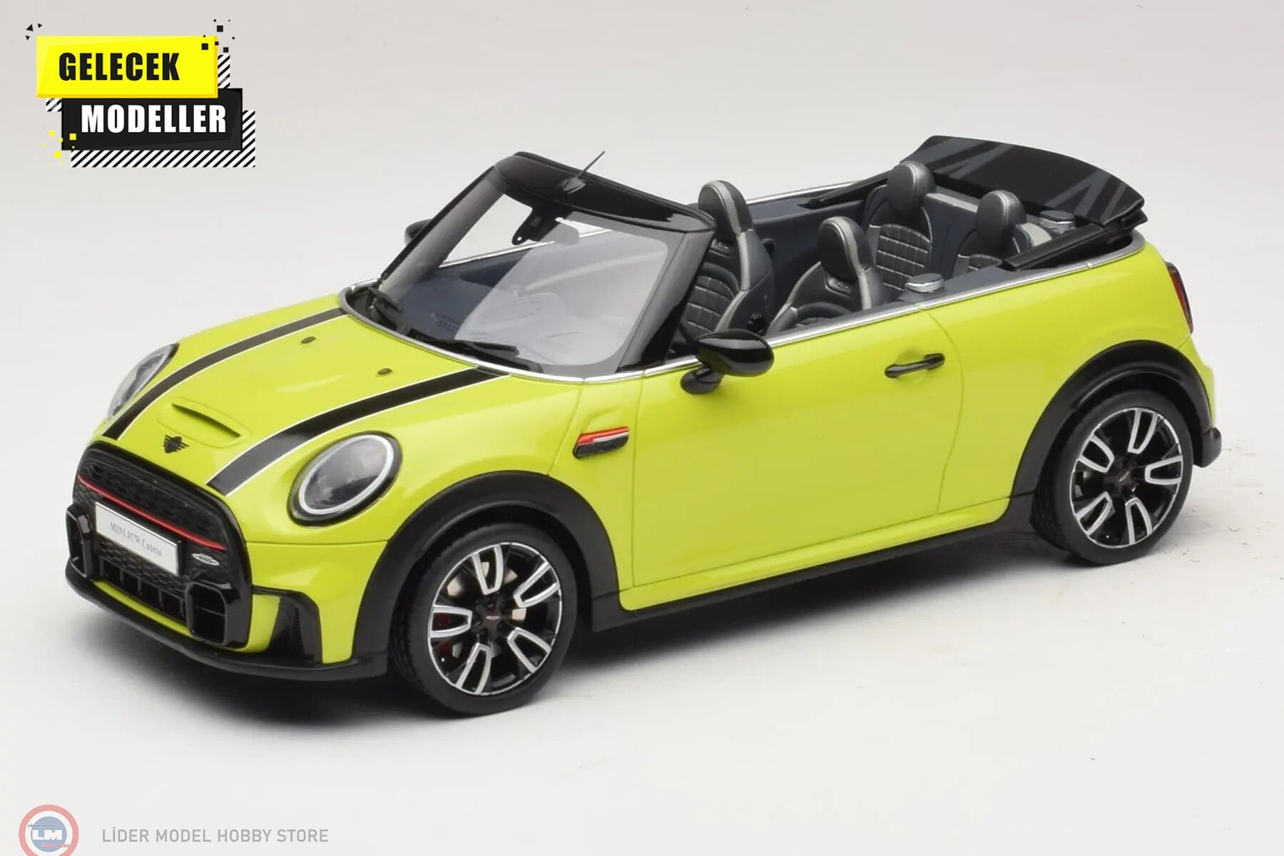 1:18 OTTO 2021 Mini Cooper JCW Cabrio Zesty Yellow