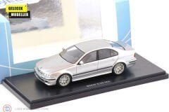 1:43 Neo Scale 2022 BMW M5 (E39)