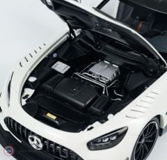1:18 2021 Mercedes Benz  AMG GT '' BLACK SERIES ''