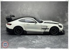 1:18 2021 Mercedes Benz  AMG GT '' BLACK SERIES ''