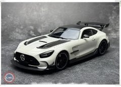 1:18 2021 Mercedes Benz  AMG GT '' BLACK SERIES ''