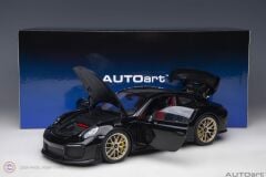 1:18 Autoart 2017 Porsche 911 (991.2) GT2 RS Weissach Package