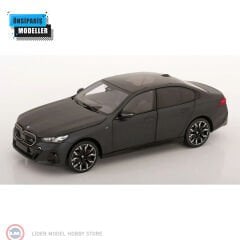 1:18 Minichamps 2023 BMW 5-SERIES i5 (G60)