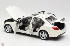 1:18 Norev 2014 Mercedes Benz C Class Elegance Diamond White