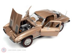1:18 1963 Chevrolet Corvette STINGRAY COUPE