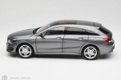 KUSURLU 1:18 Norev 2015 Mercedes Benz CLA C117 Shooting Brake