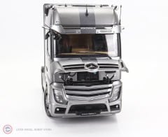1:18 2020 Mercedes Benz Actros Gigaspace 4x2 Edition 3