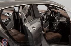 KUSURLU 1:18 Norev 2015 Mercedes Benz CLA C117 Shooting Brake