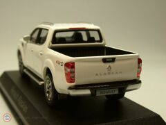 1:43 Norev 2017 Renault Alaskan