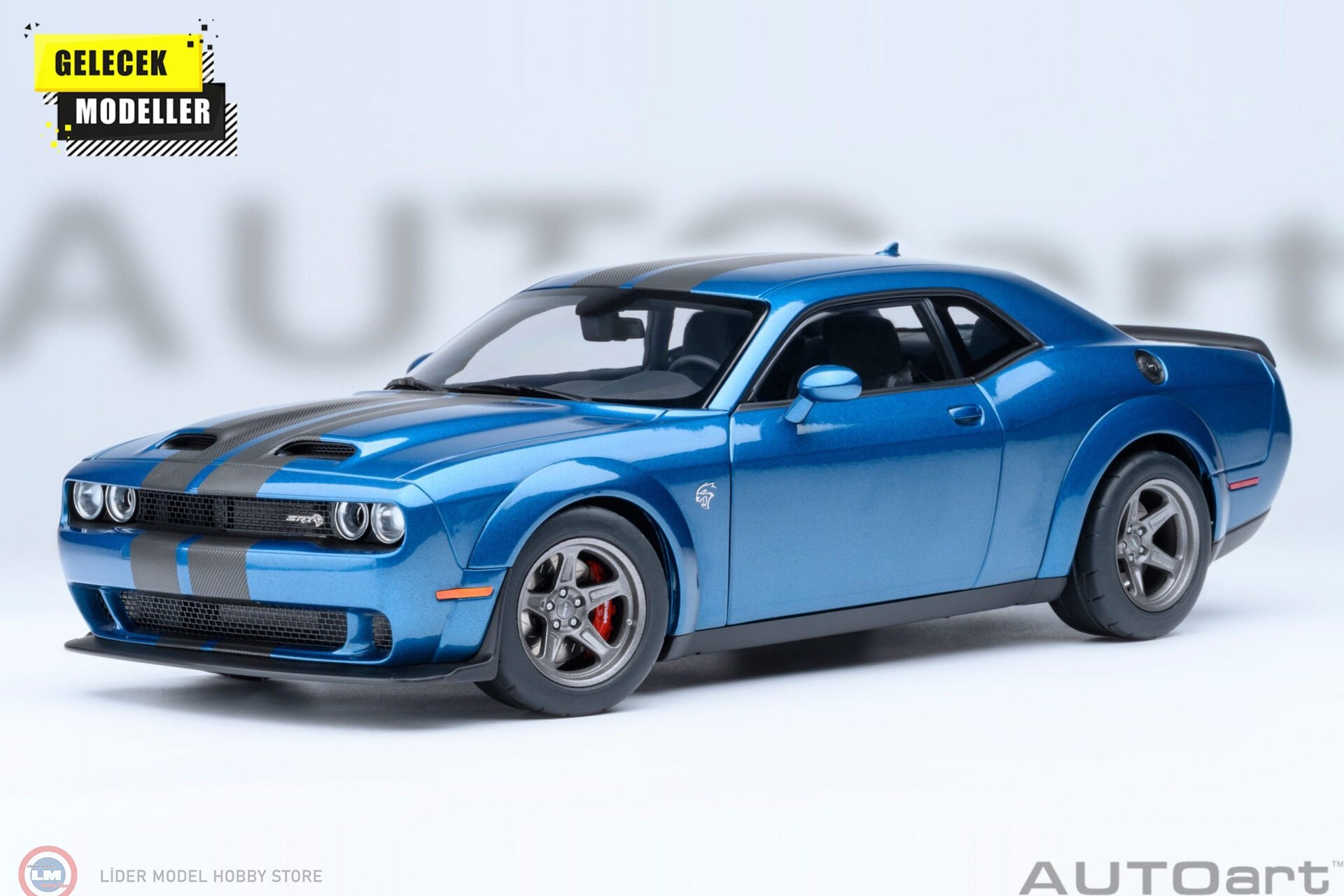 1:18 Autoart 2023 Dodge Challenger SRT Superstock (Frostbite)