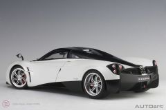1:12 2011 Pagani Huayra Beyaz