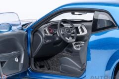 1:18 Autoart 2023 Dodge Challenger SRT Superstock (Frostbite)
