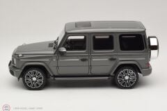 1:18 Norev 2024 Mercedes Benz G-Class W465 - Classic grey