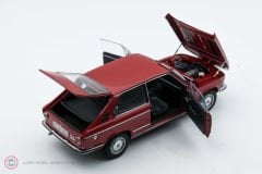 1:18 Autoart 1971 BMW 2000 Touring