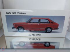 1:18 Autoart 1971 BMW 2000 Touring