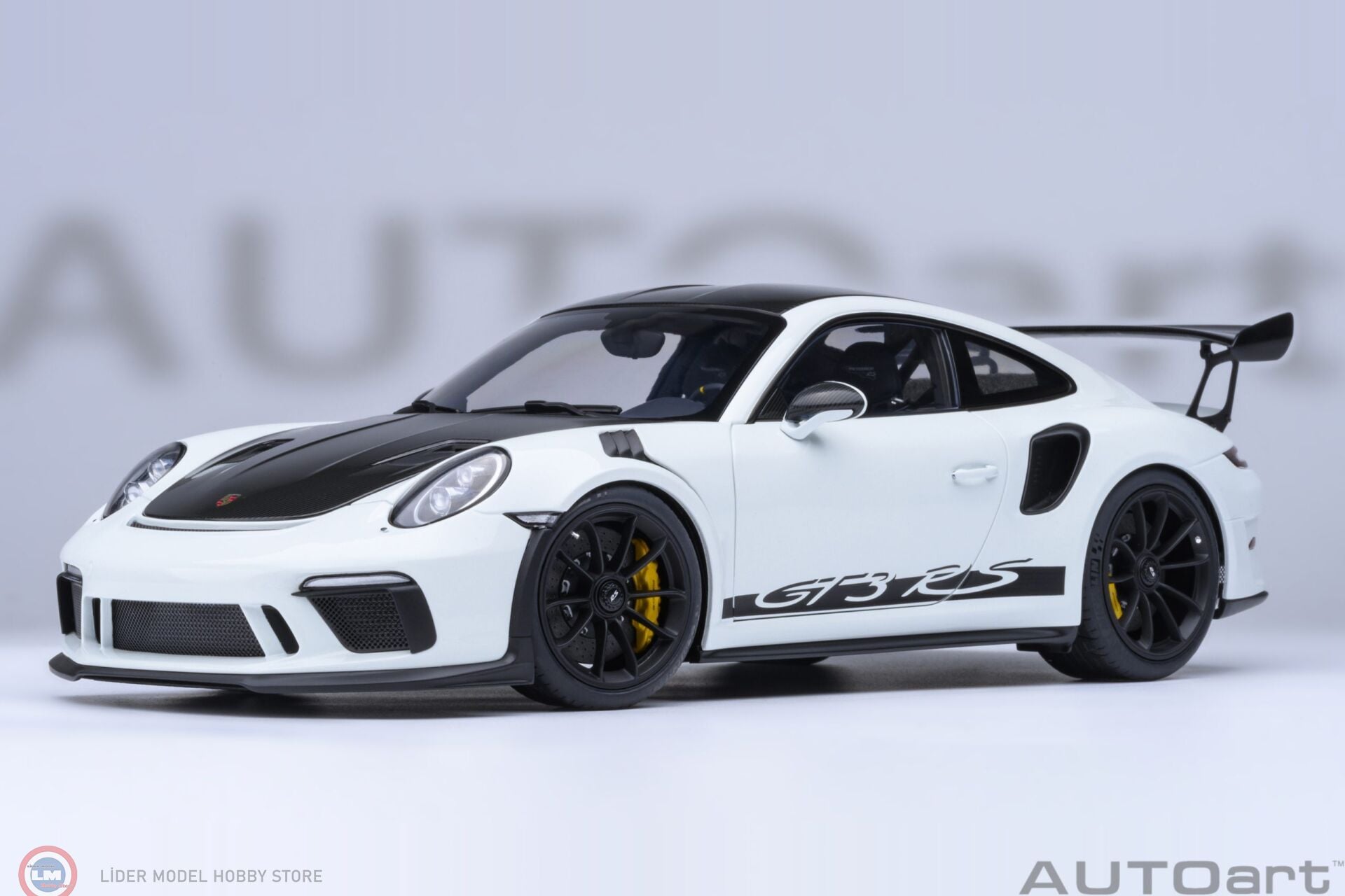 1:18 Autoart 2019 Porsche 911 (991.2) GT3 RS Weissach Package