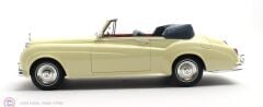 1:18 Cult Scale 1960 Rolls Royce Silver Cloud DHC - Ivory