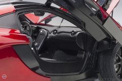 1:12 2013 McLaren P1 Kırmızı
