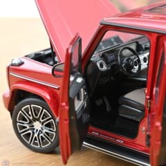 1:18 Norev 2024 Mercedes Benz G-Class W465 - Hyacinth red